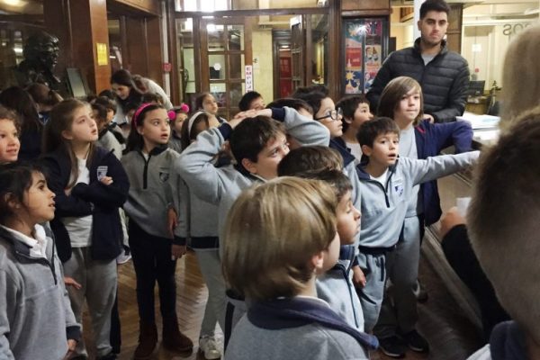 VISITA-A-BIBLIOTECA-(12)